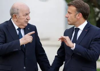 Tension diplomatique : 12 agents de l’Ambassade de France à Alger sommés de quitter le territoire