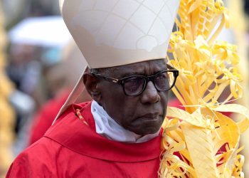 Conclave : le Général Doumbouya au Cardinal Robert Sarah, « nous, peuple souverain de Guinée, unis derrière votre personne… »