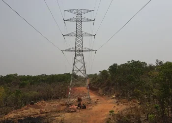 Électrification : la Banque mondiale accorde 132,3 millions USD à la Guinée