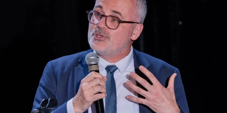 Luc Briard : « La France ne peut en aucun cas intervenir dans le maintien de l’ordre en Guinée »