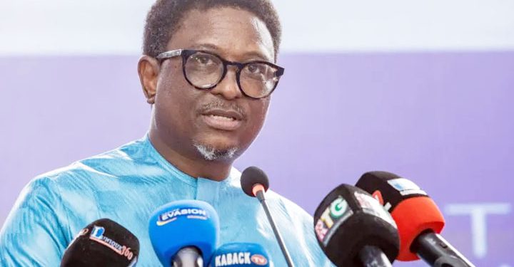 Alpha Bacar Barry dénonce les sollicitations des parents d’élèves pour « aider leurs enfants à obtenir le baccalauréat »