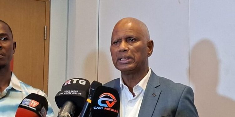 Élections législatives et communales : la HAC lance l’accréditation des journalistes…