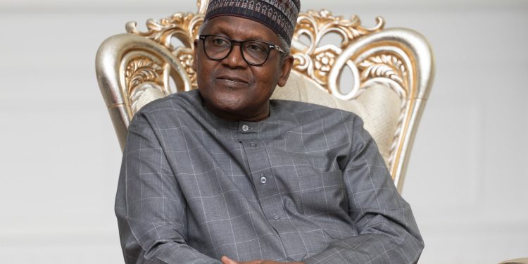 Aliko Dangote à sa sortie d’audience : « Nous croyons en la Guinée et nous sommes ici pour soutenir le programme du président »