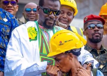 Guinée : le destin inattendu d’Aïssata Sia Camara, du chantier au protocole présidentiel